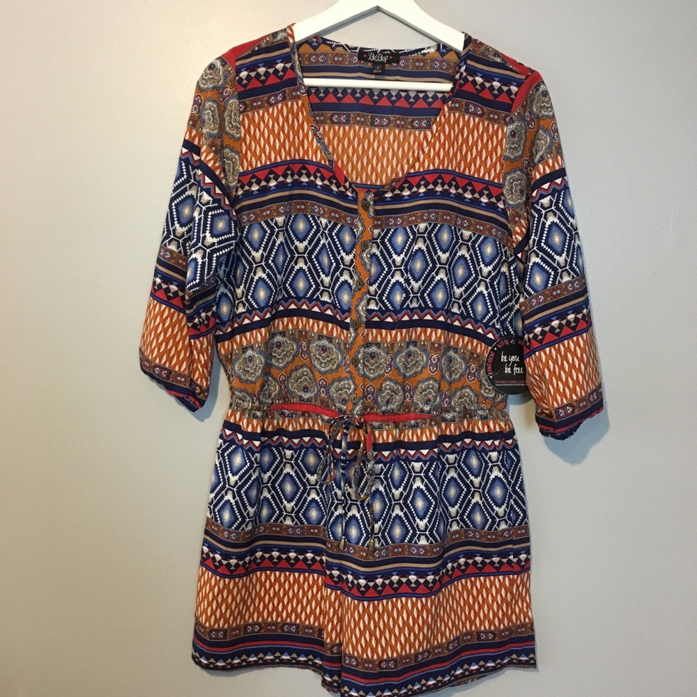 NWT 3 1/4 Sleeved Romper